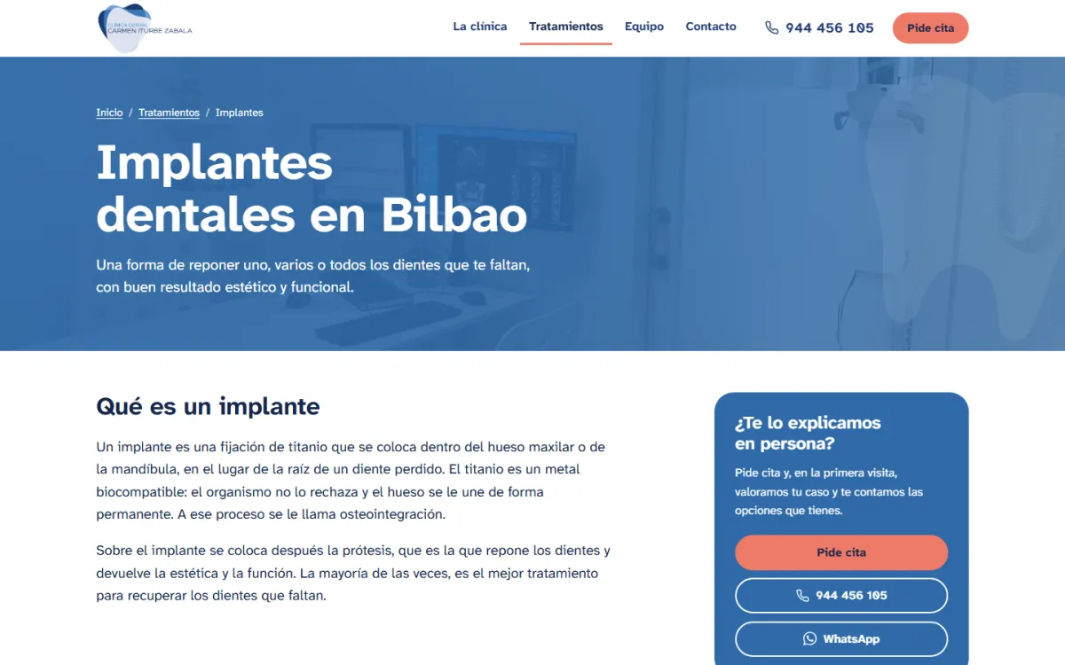 La ficha del tratamiento de implantes dentales, con su texto y un recuadro para pedir cita